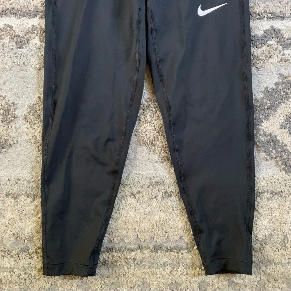 Nike Intertwist Black Leggings XS